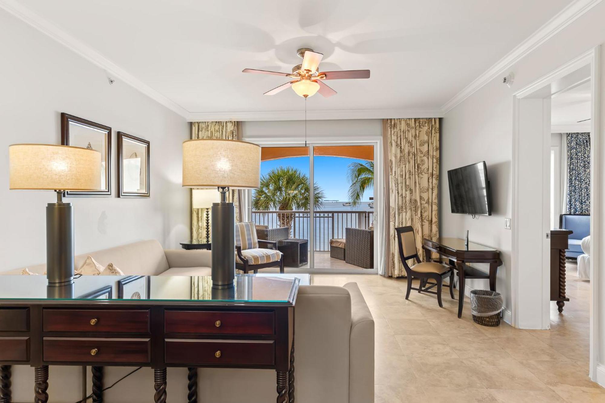 Resort Marriott Beachside